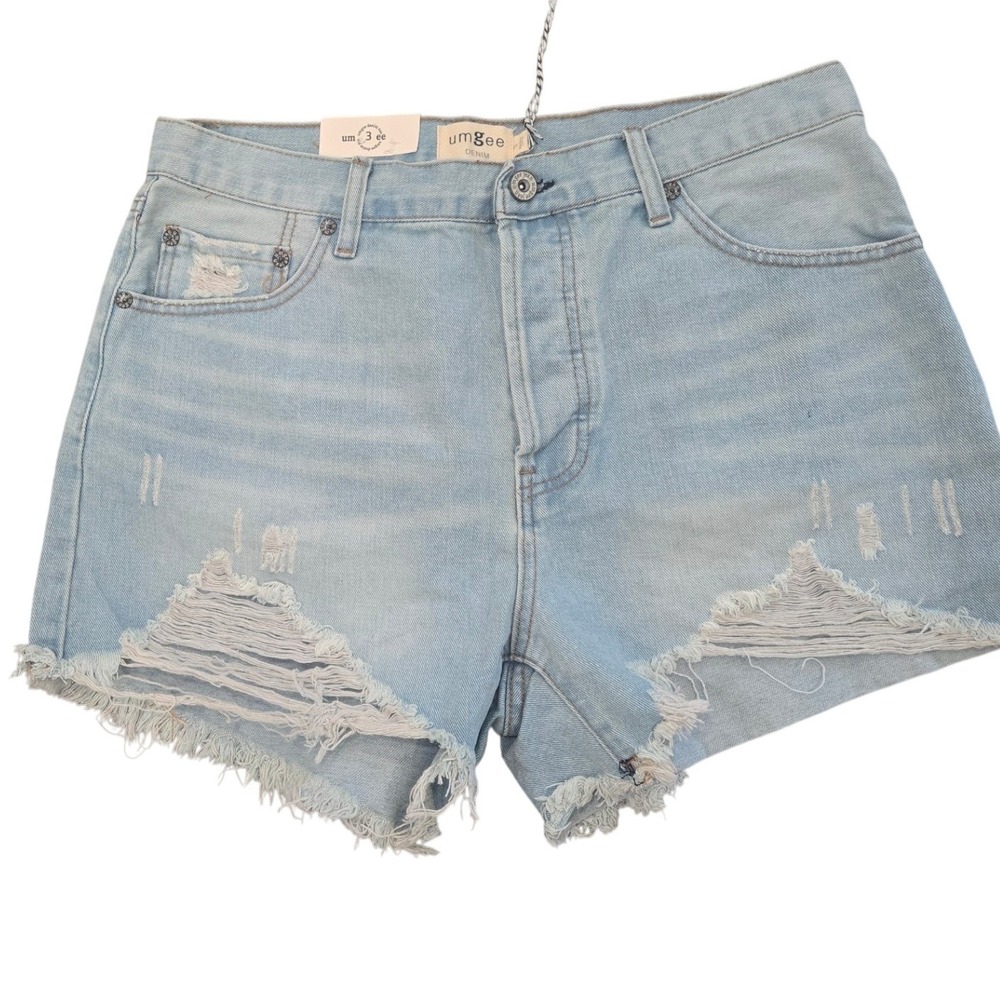 Umgee‎ Denim Distressed Jean Shorts Light Wash Frayed Hem Size 3 NEW